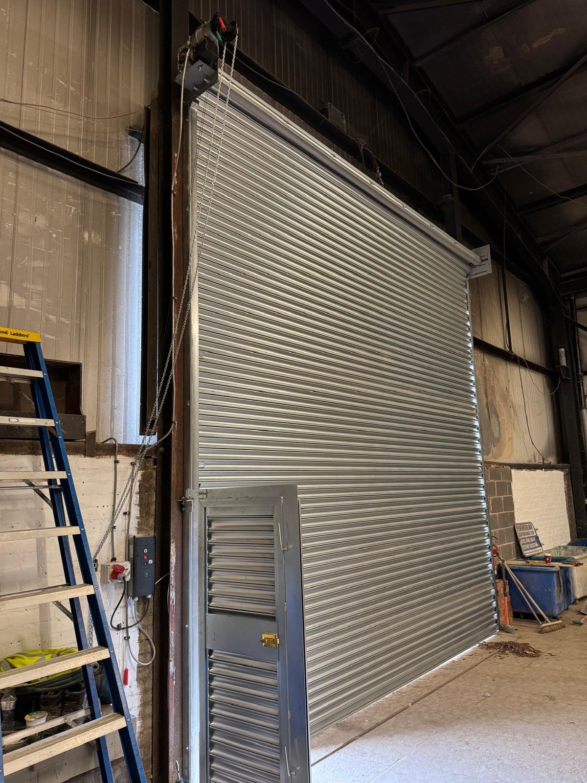 Security roller shutter